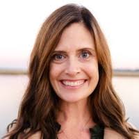 Alison Battle's Instagram, Twitter & Facebook