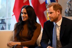 Prince harry, aged 33, and ms markle, aged 36, are to marry in the springhe said the stars were aligned when they fell in love and he proposed over roast. Harry And Meghan Make Final Split With British Royal Family