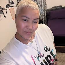 Happy Birthday Queen Ashanti & many more blessed birthday's beautiful!  🎂🎁🎈🎉🩷🙏🏽