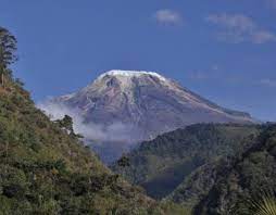 El nevado del tolima , es uno de los volcanes. Un Joven Murio Y Cuatro Mas Estan Desaparecidos En El Nevado Del Tolima