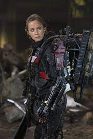 Emily blunt was offered the female lead role in the hit film captain america: Emily Blunt Offers Disappointing Edge Of Tomorrow 2 Update