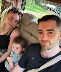 📸 𝗧𝗵𝗲 𝗪𝗼𝗿𝗹𝗱 𝗖𝗵𝗮𝗺𝗽𝗶𝗼𝗻 𝗮𝗻𝗱 𝗪𝗼𝗿𝗹𝗱 𝗡𝘂𝗺𝗯𝗲𝗿 𝟭  𝗟𝘂𝗸𝗲 𝗛𝘂𝗺𝗽𝗵𝗿𝗶𝗲𝘀 𝗲𝗻𝗷𝗼𝘆𝗶𝗻𝗴 𝘀𝗼𝗺𝗲 𝘁𝗶𝗺𝗲 𝗮𝘄𝗮𝘆  𝘄𝗶𝘁𝗵 𝗵𝗶𝘀 𝗳𝗮𝗺𝗶𝗹𝘆 ✈️🎯🙌