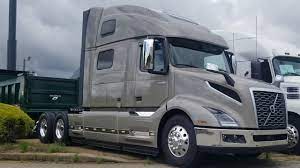 2021 Volvo Vnl 860 Semi Truck Full Walkaround Exterior And Interior Youtube