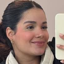 Female housemates in White Plains, NY