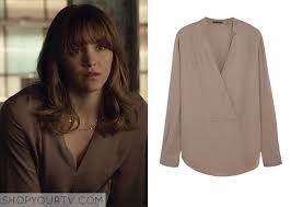 Walter o'brien, surnommé scorpion, un homme possédant le 4ème q.i. Scorpion Season 1 Fashion Clothes Style And Wardrobe Worn On Tv Shows Shop Your Tv