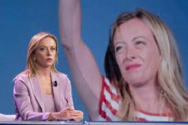 Giorgia meloni in stampelle, cos'è successo? Giorgia Meloni In Stampelle Al Quirinale Cos E Successo Alla Leader Di Fratelli D Italia Il Riformista