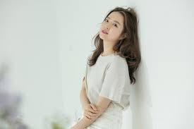 Gong hyo jin, park bo young, jang nara, park min young là những mỹ nhân quen mặt và tạo dấu ấn khó phai ở thể loại. Park Bo Young Suspends Activities To Focus On Arm Injury Treatment