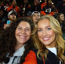 Zoë York (@zoedale__) · Instagram photos and Reels