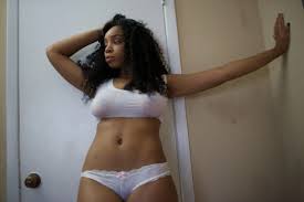 Rapper light skin Keisha - ShesFreaky