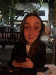 muito amor, halloween, foto do cu, gente bonita e muito mais nesse dump de  outubro 🤍 — 📍beverly rios, rj