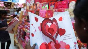 Everything you need to make valentine's day full of love! Valentine S Day 2021 Gift Ideas Attractive Gadgets Under Rs 5 000 For Your Partner