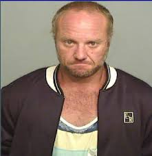 Lake Illawarra Police seek public's help in locating fugitives