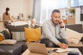 Although many employers maintain employee benefits like health insurance during this type of furlough—or as long as they can—they generally aren't obligated to do so (unless required under employment or union contracts). Furloughs Vs Layoffs And How They Affect Health Insurance Benefits Ehealth