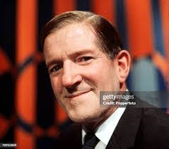 Ted Ray's Instagram, Twitter & Facebook