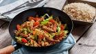 Hvordan lage kinesisk wok p norsk