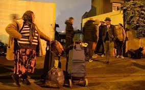 It is located 5.3 km (3.3 mi) from the center of paris. Ivry Sur Seine Le Casse Tete Du Relogement Des Roms Apres L Evacuation Du Bidonville Le Parisien