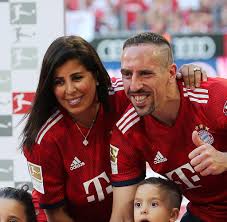 Merci beaucoup et au revoir, franck!! Fc Bayern Causa Ribery Das Comeback Der Resoluten Spielerfrauen Welt
