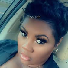 Who can braid medium knotless braids in Charleston tomorrow morning?