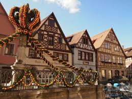 ドイツ ゴシック建築のメルヘンな街 ローテンブルクをぶらりお散歩 おすすめ旅行を探すならトラベルブック travelbook ドイツ マインクラフトの建物 旅行