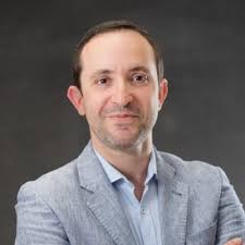 Con el título en mano, celebro con orgullo haber culminado mi Grado en  Biotecnología en Universidad Pablo de Olavide, de Sevilla el pasado  octubre.