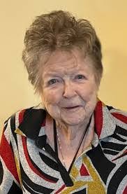 Mary Sarchet's Instagram, Twitter & Facebook