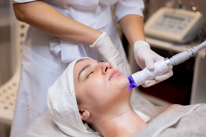 Laser Skin Treatment - Benefits & Risks - Bioscor