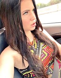 Heather Lynn Pollard (@heatherooroo)