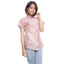 Seiring dengan perkembangan dunia fashion, desain baju batik kerja wanita semakin unik dan modern. Batik Aksen Baju Batik Atasan Batik Wanita Assymetric Shanghai Premium Kemeja Formal Kerja Primisima Shopee Indonesia
