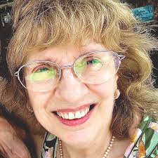 Why are Navy music officers wearing a line officer's star instead of a lyre?