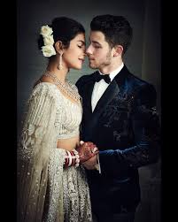 Nick jonas' und priyanka chopras hochzeit zu viel gefeiert? Priyanka Chopra Amp Nick Jonas So Marchenhaft War Ihre Hochzeit