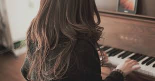Chopin S Nocturne In E Flat Major Opus 9 No 2 Perhaps Fotografiya Parizha Muzykalnye Kartinki Fortepiano