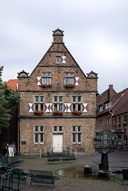 Trauung im haus reck haus reck ist der alte adelssitz der familie von der recke im stadtteil lerche, unmittelbar an der stadtgrenze zu bergkamen gelegen. Wasserschloss Reck Haus Zur Heyde In Hamm Lerche