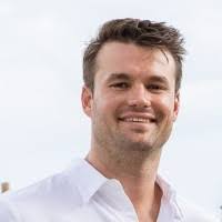 Damien Hines's Instagram, Twitter & Facebook