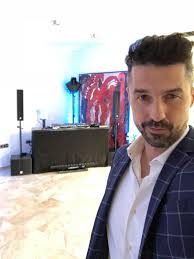 Dazu sehr netter und unkomplizierter umgang. Wohnzimmer Party Alexander Lorenz Dj Facebook