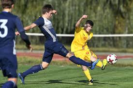 Mihăilă began his professional career with universitatea craiova, for which he appeared in over 60 romanian first league matches between 2018 and 2020. Valentin MihÄƒilÄƒ A Marcat La Primul Meci Jucat DupÄƒ Accidentarea ProvocatÄƒ De LaurenÈ›iu Rus Gol Pentru Romania U19 Video Libertatea