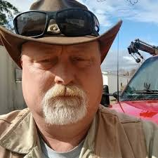 Even if u wasn't like this ill say hi you're very beautiful