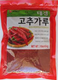 It is vibrant red in color and is a perfect way to add that hot punch to your recipe. Tae Kyung Korean Red Chili Flakes Gochugaru 1 Lb One Pack Buy Online In Andorra At Andorra Desertcart Com Productid 16069362