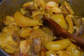 Then, take two separate bowls and slice the waterleaves and ugu leaves separately. Edikang Ikong Soup Recipe Sisi Jemimah
