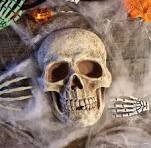 Amazon.com: Escultura de calavera vintage, figura realista ...