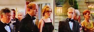 Frasier and niles decide to throw a dinner party but can't agree on who they should invite. Frasier 1993 S06e08 The Seal Who Came To Dinner The Stop Button