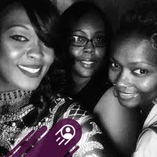 Tasha K calls out the retired NFL star for allegedly entertaining a  20-year-old “white child” and said this drama wouldn't exist if he was  “married and sleeping with mature women like Denzel