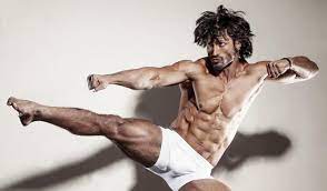 This channel saifrzanoor junglee on tik tok,vidyut jammwal, top 20 tik tok video #27, tik tok india vidyut jamwal tiktok video vidyut. Demolition Man Vidyut Jammwal Debunks 4 Fitness Myths You Thought Were True Hindustan Times