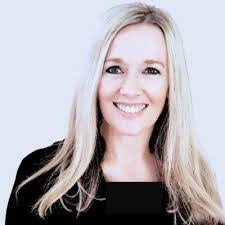 Julee White's Instagram, Twitter & Facebook