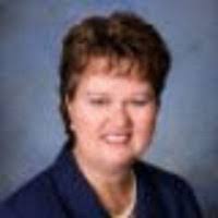 Kim Thiede's Instagram, Twitter & Facebook