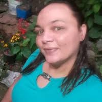 30+ perfis com “Danielle Tomáz”