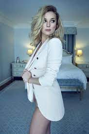 Captain america (steve rogers) (leaves the avengers). Captain America Civil War Star Emily Vancamp Sizzles In Hot New Photoshoot Emily Vancamp Emily Vancamp Hot Beautiful Celebrities