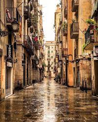 Barcelona is a showcase for the latest developments in fashion. Streets Barcelona Spain