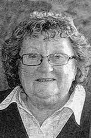 Viola Petersen's Instagram, Twitter & Facebook