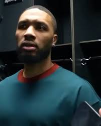 Giannis Antetokounmpo out here yelling “HAWK TUAH ON THAT THANG” in the  back of Damian Lillard’s interview 😂💀, They don’t call him the “Greek  Freak” for nothing… 😂