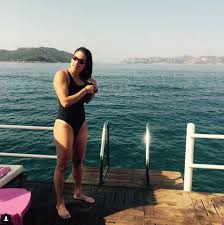 Facebook gives people the power to share and makes the world more open and connected. Nevsin Mengu Nun Mayolu Fotografi Olay Yaratti